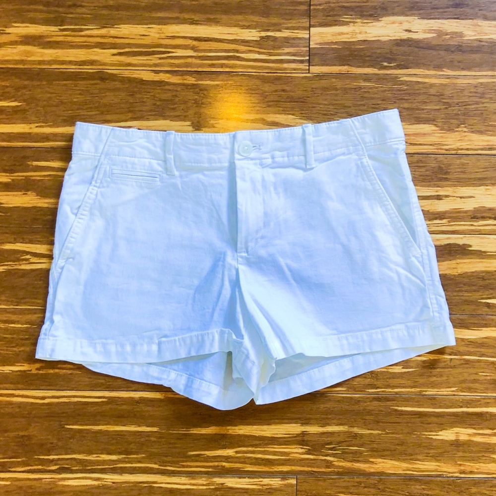 White Jean shorts Gap size 2